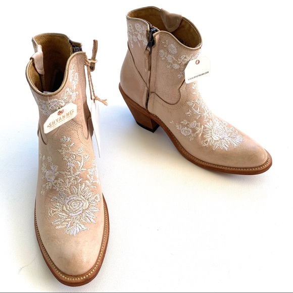 Shyanne Shoes - SHYANNE • Blush Cowboy embroidered booties